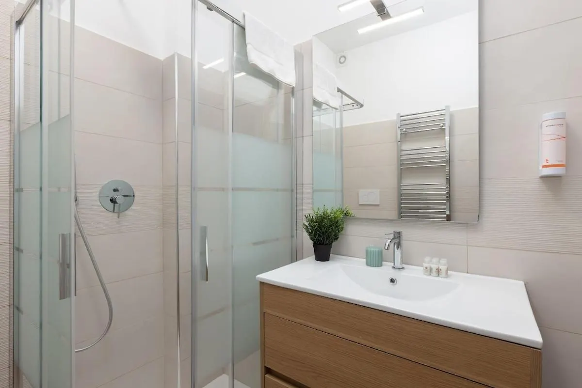 I San Siro I Steps To Metro, Ac & Free Wifi Apartment Milan