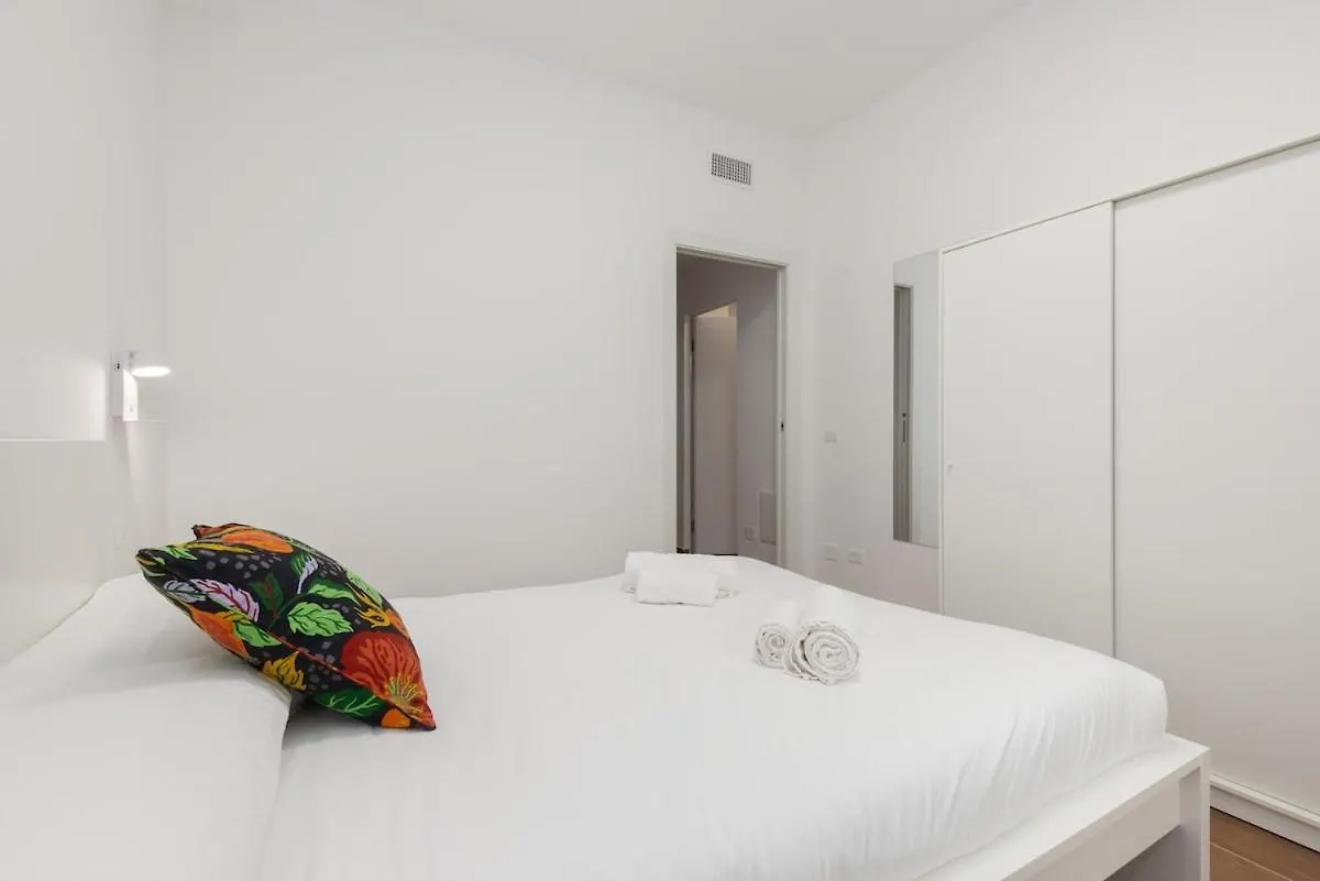 I San Siro I Steps To Metro, Ac & Free Wifi Apartment Milan Italy