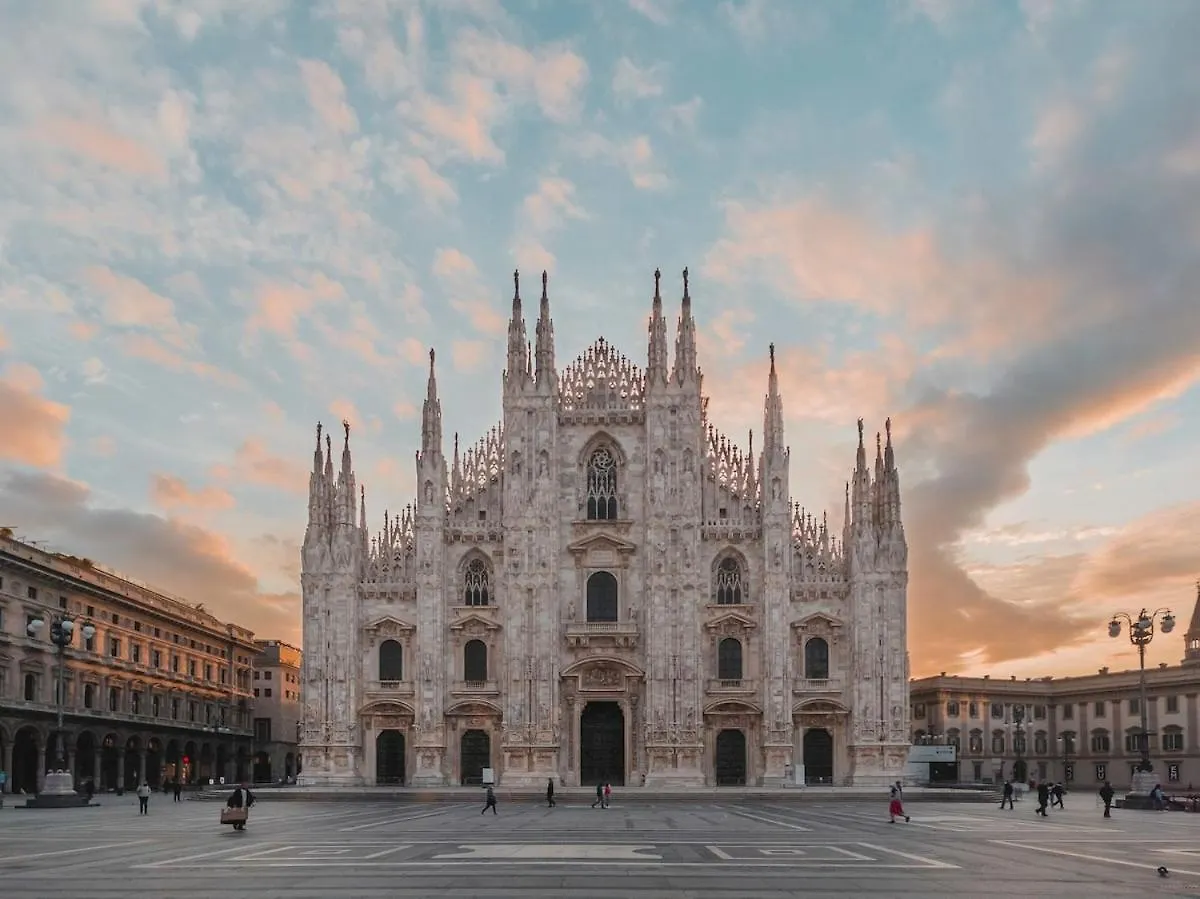 I San Siro I Steps To Metro, Ac & Free Wifi Apartment Milan