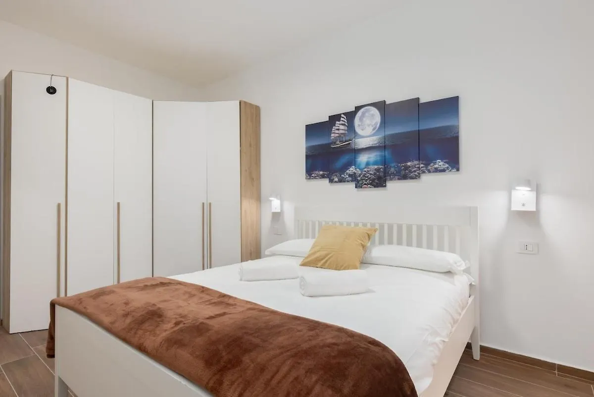 I San Siro I Steps To Metro, Ac & Free Wifi Apartment Milan