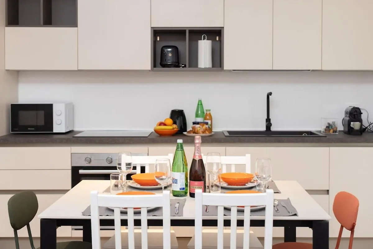 I San Siro I Steps To Metro, Ac & Free Wifi Apartment Milan 0*,  Italy